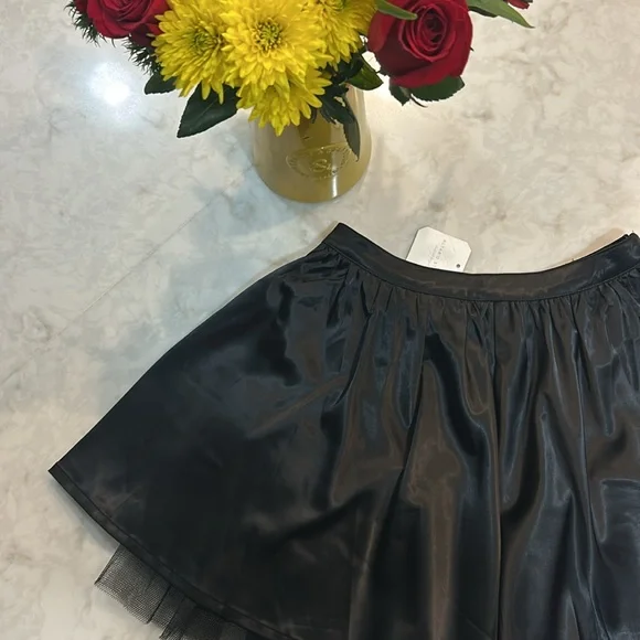 NWT Roxie Tulle Skirt - Picture 3 of 6
